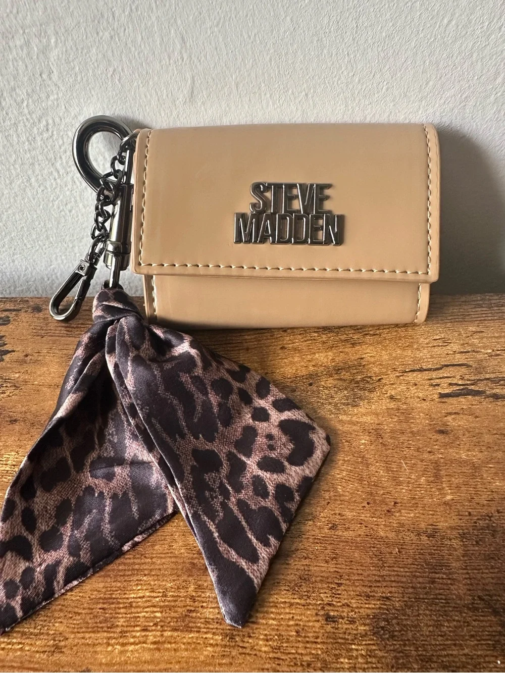 Steve Madden Tan Keychain Wallet Card Holder with Leopard Scarf Bag Charm NWOT